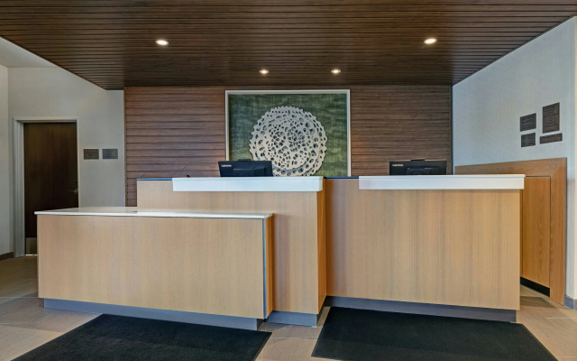photo 2 of Fairfield Inn & Suites by Marriott Milwaukee Brookfield