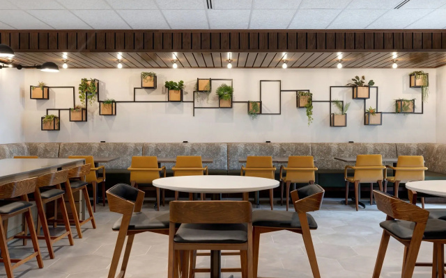photo 4 of Fairfield Inn & Suites By Marriott Minneapolis Downtown