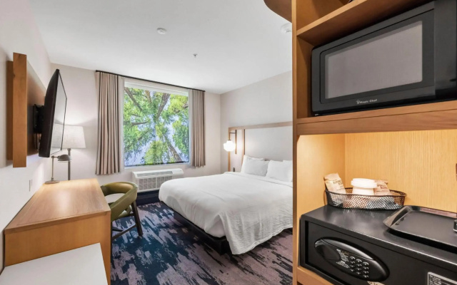 photo 4 of Fairfield by Marriott Inn & Suites San Francisco Airport Oyster Point Area