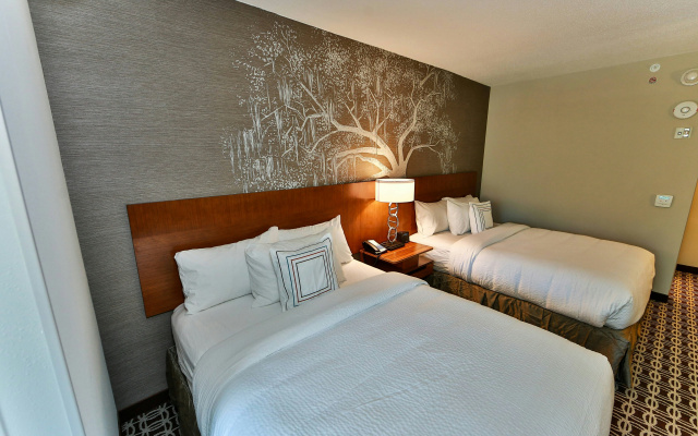 photo 3 of Fairfield Inn & Suites by Marriott Savannah Midtown