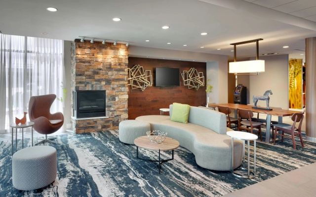 photo 2 of Fairfield Inn & Suites by Marriott Springfield North