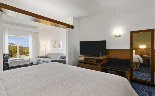 photo 4 of Fairfield Inn & Suites by Marriott St Petersburg North