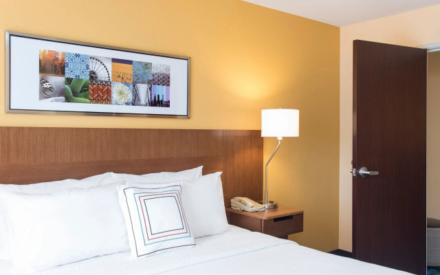 photo 5 of Fairfield Inn & Suites Chicago St. Charles