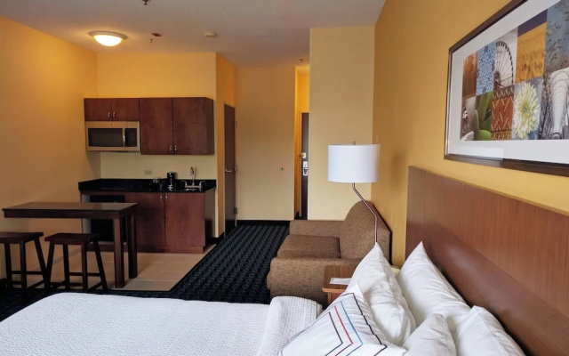 photo 4 of Fairfield Inn & Suites Chicago St. Charles