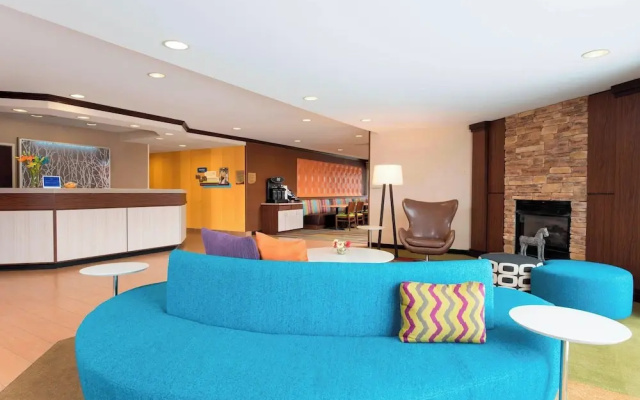 photo 5 of Fairfield Inn & Suites Chicago St. Charles