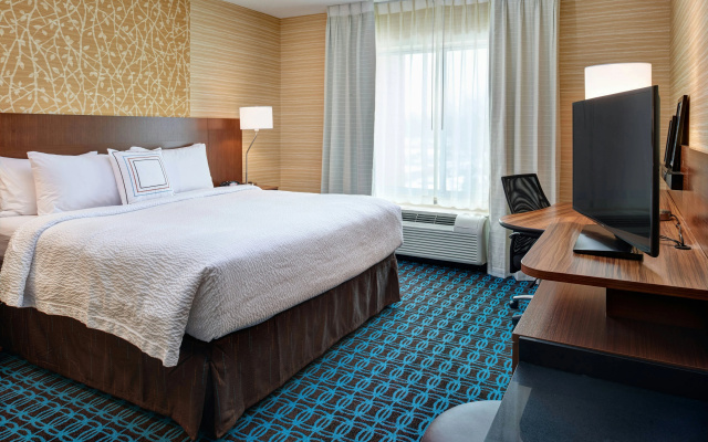 photo 4 of Fairfield Inn & Suites by Marriott Detroit Troy