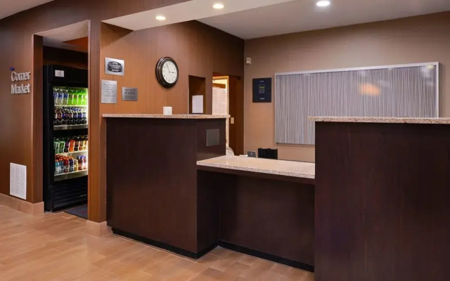 photo 2 of Fairfield Inn & Suites Louisville North