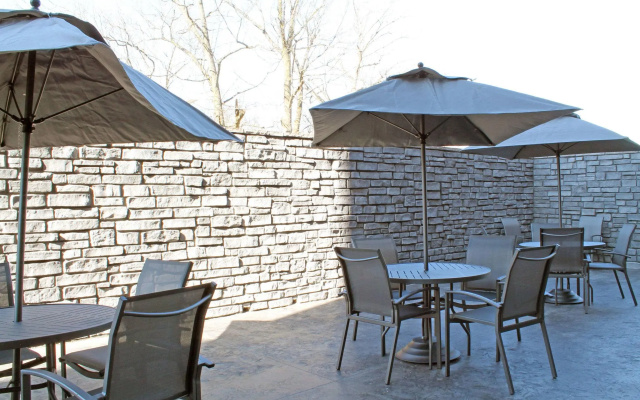 photo 3 of Fairfield Inn & Suites St. Louis South