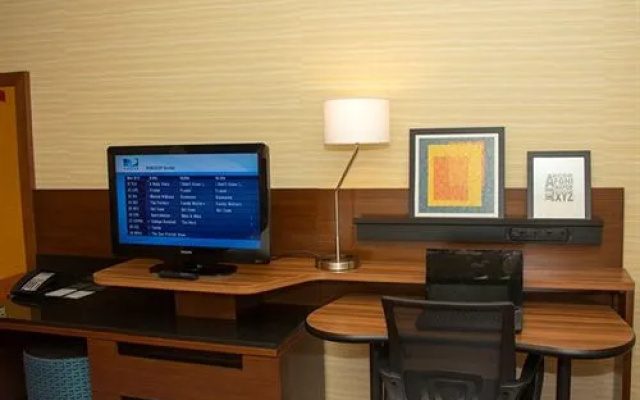 photo 4 of Fairfield Inn & Suites Watervliet St. Joseph