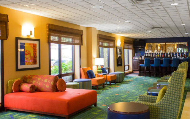 photo 2 of Comfort Inn Syosset-Long Island