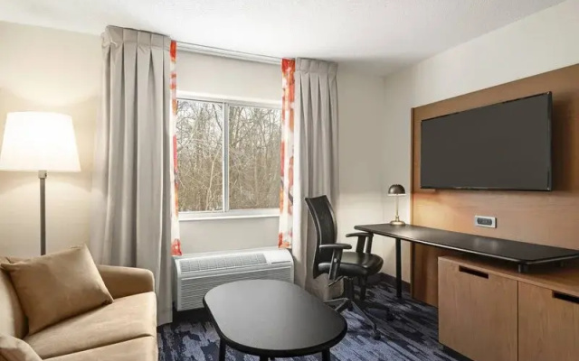 photo 3 of Fairfield Inn Warren Niles
