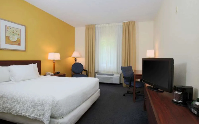 photo 4 of Fairfield Inn Warren Niles