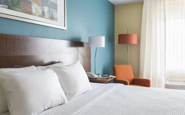 photo 5 of Fairfield Inn & Suites Peru