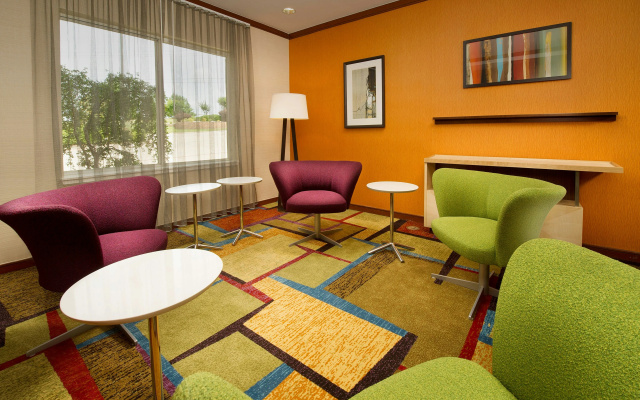 photo 5 of Fairfield Inn & Suites by Marriott Marshall