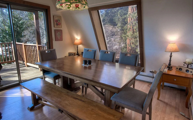 photo 2 of Fairway Lodge by Lake Tahoe Accommodations