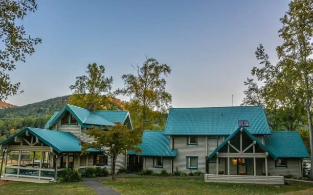 photo 5 of Falling Waters Lodge