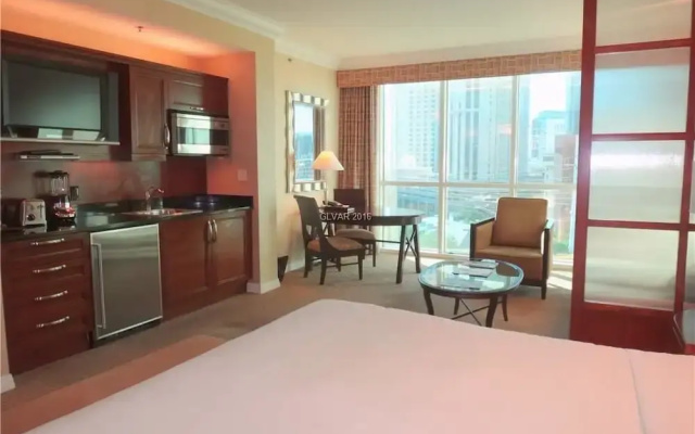 photo 2 of Fallon Luxury Rentals at The Signature