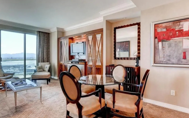 photo 4 of Fallon Luxury Rentals at The Signature