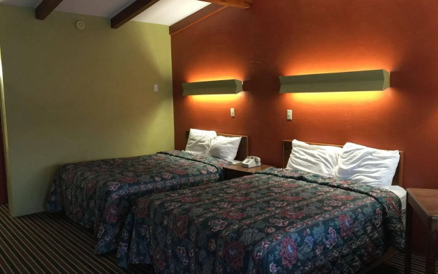 photo 3 of Family Budget Inn Harrison