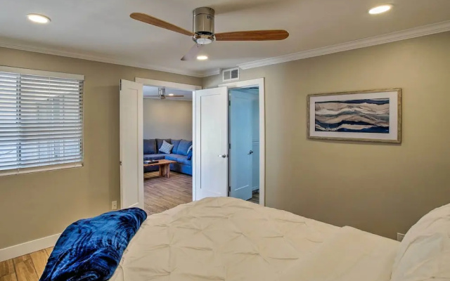 photo 5 of 1 Mi to Old Town: Family Condo w/ Pool & Balcony