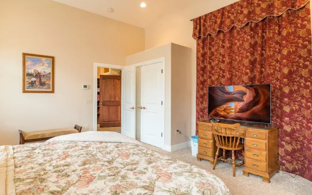 photo 4 of Family Crash Pad near SLC