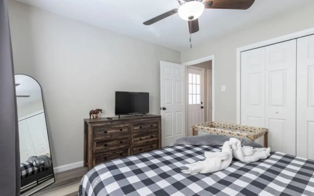 photo 4 of Family Dog Friendly Retreat, Arlington