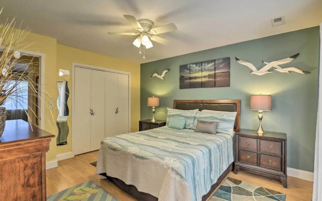 photo 4 of 1 Block to Shore: Family Condo in Myrtle Beach!