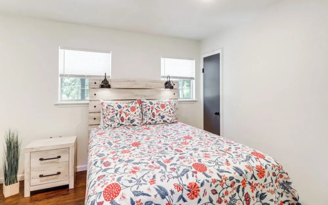 photo 3 of Family Home in Mountain View < 1 Mi to Downtown!