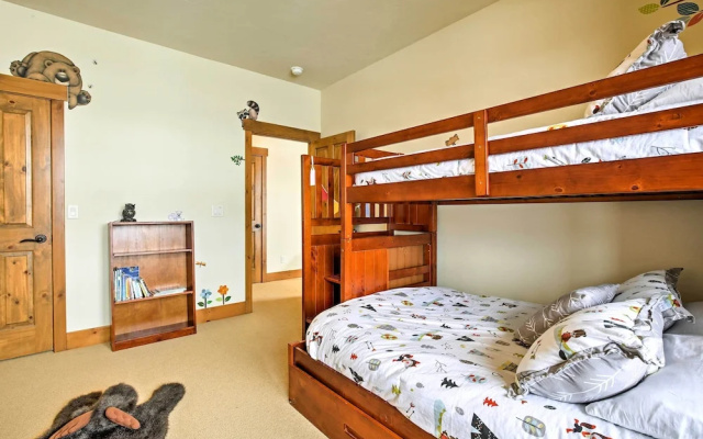 photo 3 of 3 Mi to Granby Ranch: Family-friendly Home