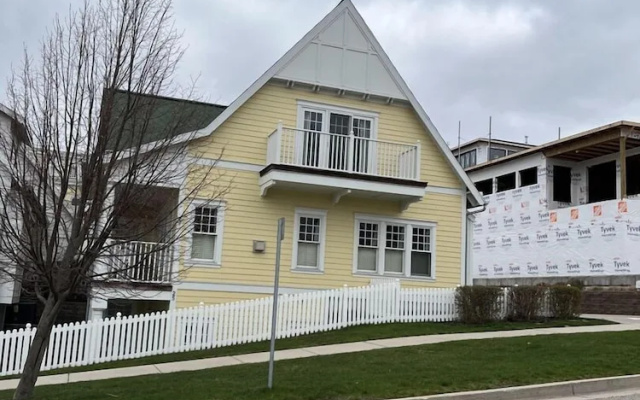 photo 5 of Family-Friendly 3BR Condo Grand Haven 27