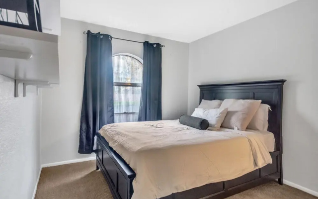 photo 3 of Family-friendly 3br Home W/ Private Pool & Patio 3 Bedroom Home by Redawning