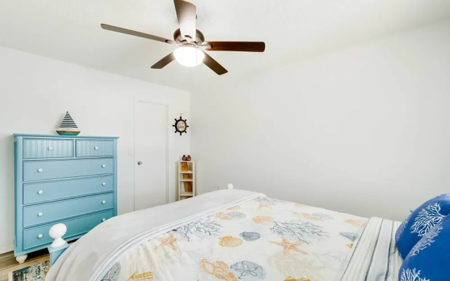 photo 3 of Family-friendly Englewood Getaway w/ Pool!