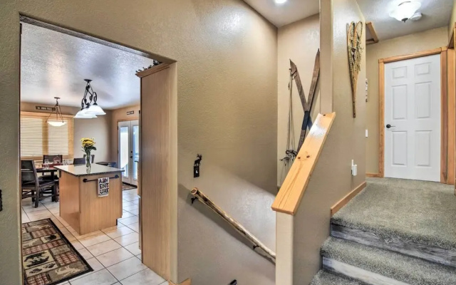 photo 4 of Family-friendly Home w/ Hot Tub: 1 Mi to Dtwn