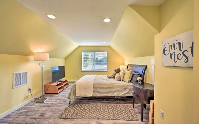 photo 3 of Family-friendly Kirkland Home ~ 1 Mi to Downtown