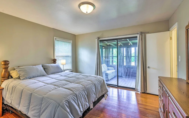 photo 2 of Family-friendly Omaha Home ~ 5 Mi to Dtwn!