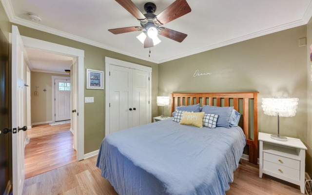 photo 2 of Family-friendly Twin Lakes Home Near Lake Mary!