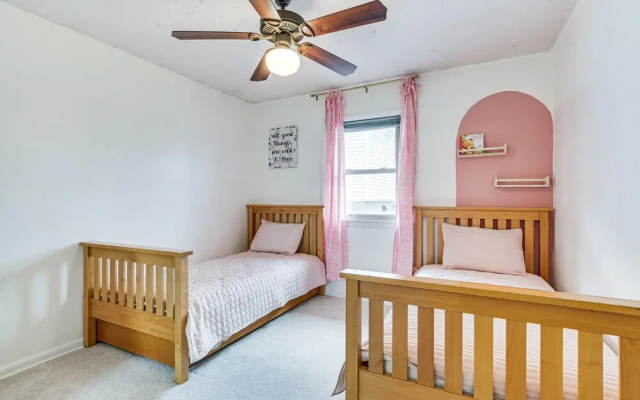 photo 4 of Family-friendly Villa Park Home: 16 Mi to Chicago!, Villa Park