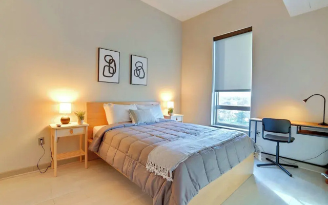 photo 3 of Fantastic 2BR Condo at Crystal City