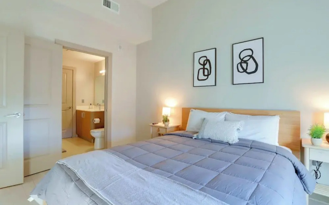 photo 5 of Fantastic 2BR Condo at Crystal City