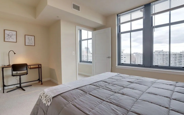 photo 4 of Fantastic 2Br Condo At Pentagon City