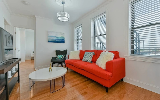 photo 4 of Fantastic 2br/1ba Apt in North End by Domio