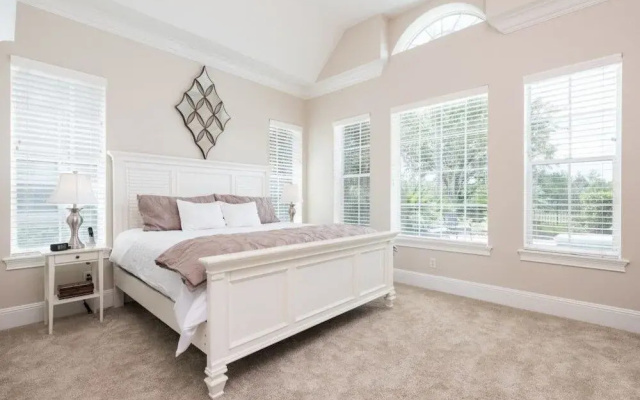 photo 5 of Fantastic 3 bed home with a pool