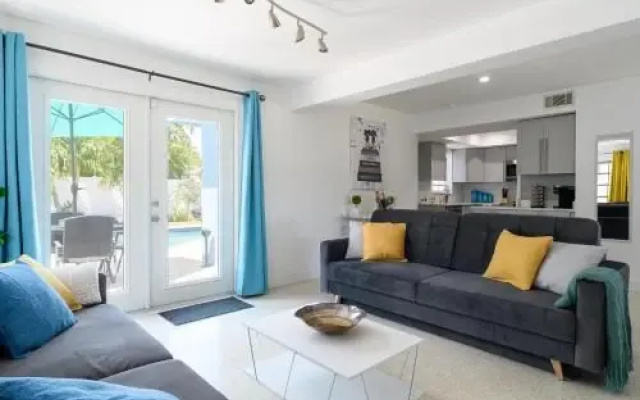 photo 5 of Fantastic 3Bedrooms House with Pool 6mins to Ocean