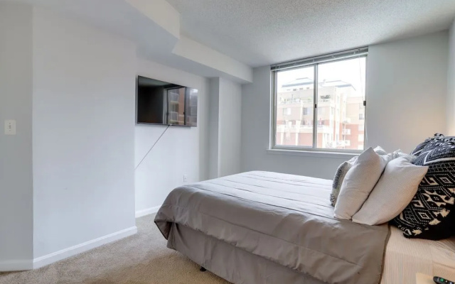photo 4 of Fantastic Business Condo at Ballston