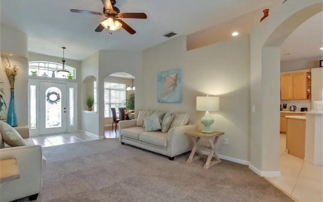 photo 2 of 4 Bed Villa 732bd