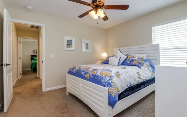 photo 4 of Fantastically Decorated 4 bed 3 Bath