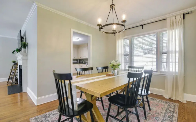 photo 4 of Fayetteville Vacation Rental - 1 Mi to Downtown!