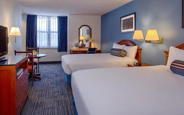 photo 3 of Federal City Inn & Suites