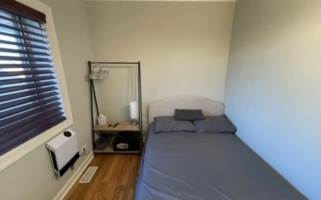 photo 3 of Feel At Home In Flo Bright Welcoming Private Room