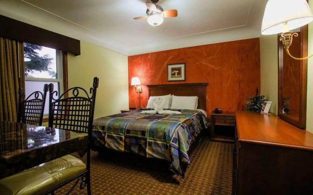 photo 3 of Fellows Creek Lodge